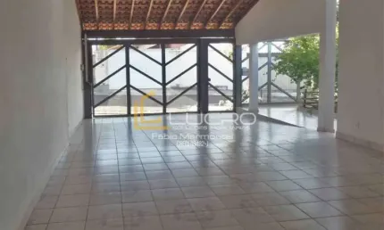 Vende-se casa de 3 dormitórios sendo 1 suíte - bairro vila souto