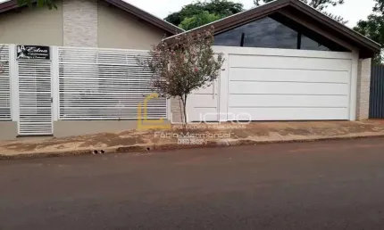 Casa com 3 quartos à venda no Centro, Arealva 