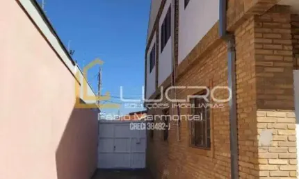 Sobrado - comercial piso inferior e casa piso superior