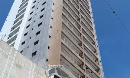 Apartamento alto padrão com 2 dormitórios a 200 metros da praia com vista mar na Aviação.