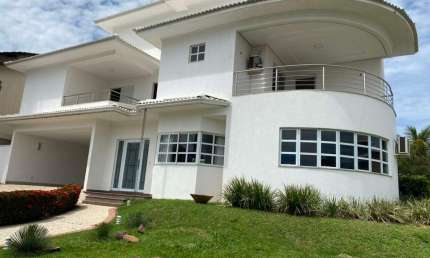 Imponente Sobrado de Esquina com Amplo Espaço e Lazer – Jardins Madri, Goiânia