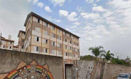 VENDA DE APARTAMENTO NO JARDIM ODETE, EM ITAQUAQUECETUBA/SP, 50m² com 2 quartos, sala, cozinha, lavanderia e 01 vaga. CONSULTE-NOS.
