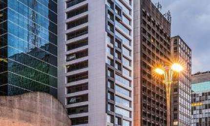 LOCAÇÃO DE SALA COMERCIAL EDIFICO PAULISTA/2028 CENTRO DE SÃO PAULO COM A/U 356m² com 4 vagas de auto. CONSULTE-NOS.