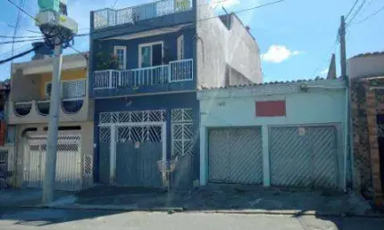 VENDA DE CASA SOBRADADA BAIRRO JARDIM PATRÍCIA/ITAQUAQUECETUBA com A/C 130m² distribuídos em: parte de cima, são 2 salas, 2 dormitórios. CONSULTE-NOS.