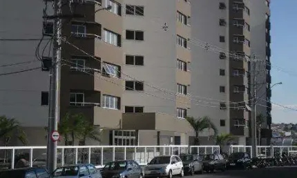 VENDA DE SALA COMERCIAL NO EDIFÍCIO OFFICE PREMIUM, EM INDAIATUBA/SP, 40m² com toilette e 02 vagas de garagem, em edifício conceituado. CONSULTE-NOS.