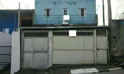 VENDA DE CASA BAIRRO BARRETO/ARUJÁ COM 2 casas, uma sala comercial e três salões de aproximadamente 80m² cada. (Obra em andamento). Local bem reservad