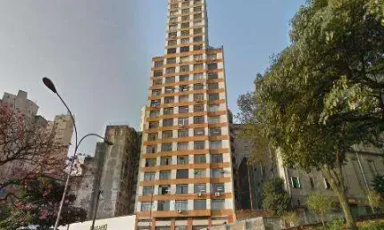 VENDA DE SALA COMERCIAL NO EDIFÍCIO OBELISCO, NO CENTRO DE SÃO PAULO/SP, 50m², próximo a 4 estações de metro com portaria 24hrs. CONSULTE-NOS.