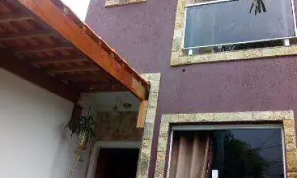 VENDA DE CASA NO JARDIM NOSSA SENHORA DO CARMO, EM SÃO PAULO/SP, 209m² com 3 suítes, quintal amplo, área gourmet e garagem para 2 autos. CONSULTE-NOS.