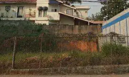 VENDA DE TERRENO NA VILA SÃO JOÃO, EM POÁ/SP, EXCELENTE OPORTUNIDADE de 540m² em 4 lotes de 5X27, pouco aclive e murado com portão. CONSULTE-NOS.