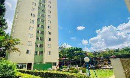 VENDA DE APARTAMENTO NO EDIFÍCIO PIAZZA DEL DUOMO, EM SÃO PAULO, 50m² semi-mobiliado com 2 quartos, sala de estar, cozinha e 01 vaga. CONSULTE-NOS.
