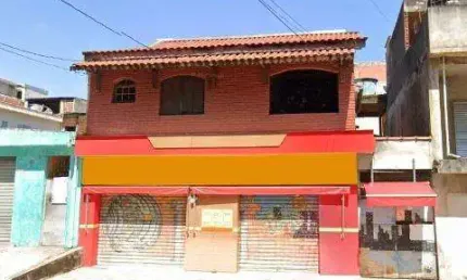LOCAÇÃO DE CASA COMERCIAL OU RESIDENCIAL NO JARDIM CUMBICA, EM GUARULHOS/SP, 227m² com 3 quartos, suíte, cozinha com ilha e garagem. CONSULTE-NOS.