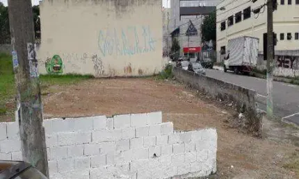 LOCAÇÃO DE TERRENO COMERCIAL CENTRO/ITAQUAQUECETUBA com A/T 312,60m² - EXCELENTE LOCALIZAÇÃO -  próximo à estação CPTM. Centro de Itaquaquecetuba, pró