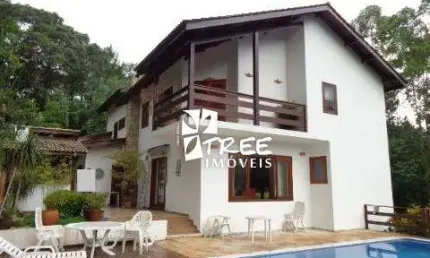 VENDA DE CASA NO CONDOMÍNIO NOVO HORIZONTE, EM ARUJÁ/SP, semi mobiliada com 3 quartos, suíte c/ hidro, piscina, churrasqueira e 4 vagas. CONSULTE-NOS
