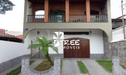 VENDA E LOCAÇÃO DE CASA COMERCIAL COM EDICULÁ NO JARDIM PLANALTO, EM ARUJÁ/SP, OPORTUNIDADE NO CENTRO DA CIDADE COM 328m²! CONSULTE-NOS.