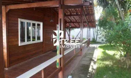 Casa a venda no Condomínio Arujazinho II com 1200m² de terreno, 400m². CONSULTE-NOS.
