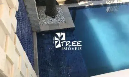 VENDA DE SOBRADO NO CONDOMÍNIO ARUJÁ V, EM ARUJÁ/SP, 340m² com 3 suítes, suíte master, espaço gourmet, sacadas, piscina, ofurô e 2 vagas. CONSULTE-NOS
