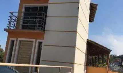 Venda de casa no condomínio arujazinho i, ii e iii, em arujá/sp, 370m² com 5 suítes, piscina, churrasqueira e garagem coberta p/ 6 autos. consulte-nos