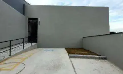 LOCAÇÃO DE SALA COMERCIAL VILA RIMAN, EM ARUJÁ/SP, SALA NO TÉRREO / 58m², 1 toilette! CONSULTE-NOS.