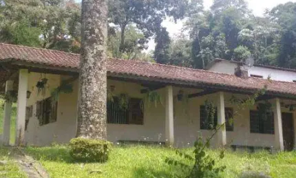 Venda de chácara no aralu, em santa isabel/sp, 318.000m² com 2.000m² de construção. consulte-nos