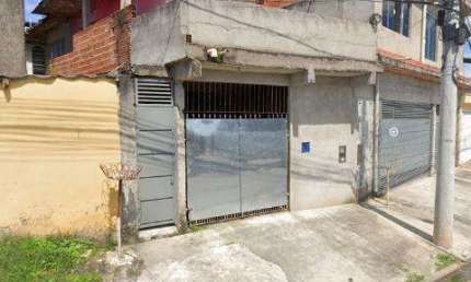 VENDA DE CASA NO JARDIM NICEA, EM ITAQUECETUBA/SP, OPORTUNIDADE 110m² com 2 quartos, sala de estar, varanda e garagem coberta. CONSULTE-NOS.