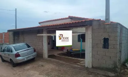 VENDA DE SOBRADO NO RESIDENCIAL ALTO DAS COLINAS, EM ARUJÁ/SP, 500m² com 5 quartos, suíte com hidro, piscina, 07 vagas e vista pra mata. CONSULTE-NOS.