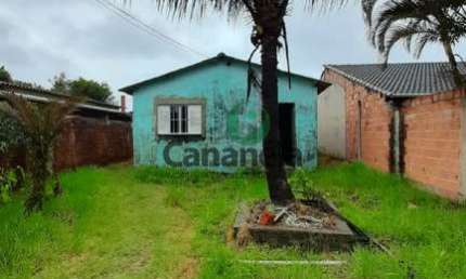 Casa simples com 2 dormitórios para venda - Acaraú - Cananéia - Litoral Sul de SP