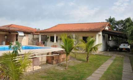 Casa ampla e confortável, com piscina, no bairro Nova Cananéia - Cananéia - Litoral Sul de SP
