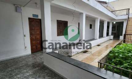 Casa Confortável com 4 dormitórios (2 suítes) para venda no bairro Rocio - Cananéia, Litoral Sul de SP