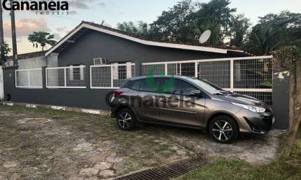 Casa para venda com 3 dormitórios (1 suíte) em Cananéia - Litoral Sul de SP