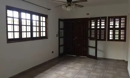 Casa com 2 dormitórios (1 suíte) bairro Acaraú, disponível para venda - Cananéia - Litoral Sul de SP