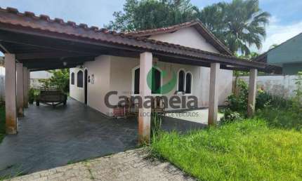 Casa para venda com 2 dormitórios no Bairro Retiro das Caravelas em Cananéia/SP