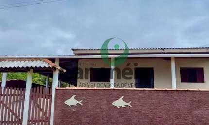 Casa para venda no bairro Balneário Cristina com 3 dormitórios (1 suíte) - Ilha Comprida/SP