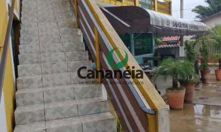 Salas comerciais na sobreloja para locação - Avenida Beira Mar - Centro - Cananéia/SP