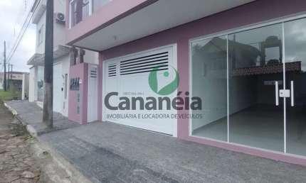 Excelente pornto comercial para locação no Centro de Cananéia