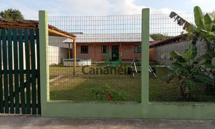 Casa para venda com 2 dormitórios no Balneário Terra Nova - Cananéia/SP