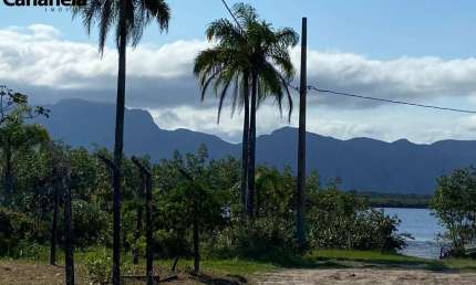 2 terrenos juntos 540 m2 cada de frente para o Mar Pequeno - Balneário Terra Nova - Cananéia - Litoral Sul de SP