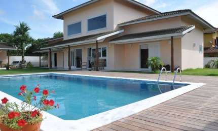 3 suítes com piscina para venda no Retiro das Caravelas em Cananéia/SP