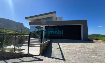 Casa duplex com 3 suítes, 285m² úteis, Pedra Branca, Palhoça, SC
