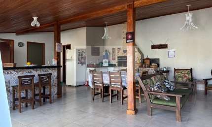 Casa 4 dormitórios, 176,00 m² privativos, Imbituba, SC