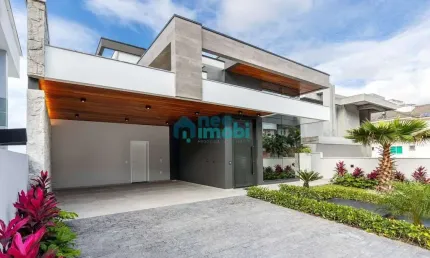 Casa com 3 suítes, 330m² privativos, Pedra Branca, Palhoça, SC
