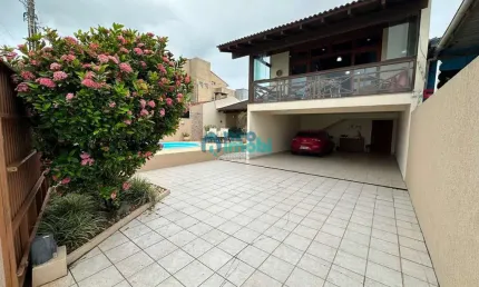 Casa com 3 quartos à venda no Balneário, Florianópolis 