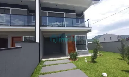 Sobrado com 2 suítes, 86m², Loteamento Nova São José, Sertão do imaruim, São josé, SC