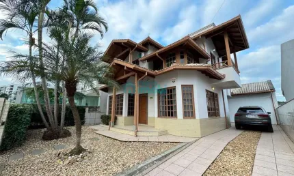Casa com 4 quartos à venda em Pedra Branca, Palhoça 