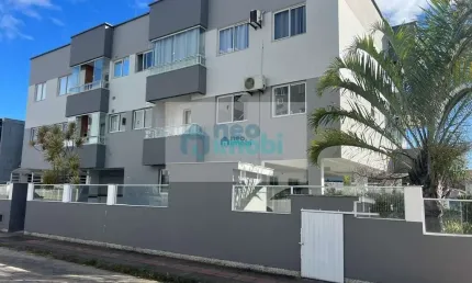 Apartamento com 2 Dormitórios, 1 Vaga Coberta, Potecas, São José, SC