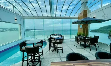 Cobertura com 7 dormitórios à venda, 600 m² por R$ 23.600.000 - Centro - Balneário Camboriú/SC