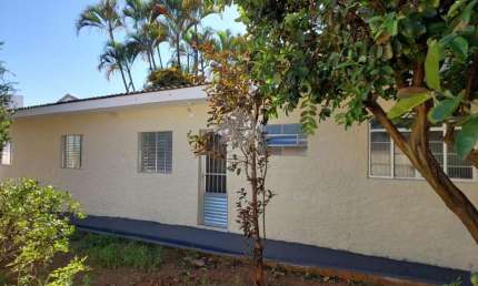 Casa com 2 quartos para alugar no Alvinópolis, Atibaia , 80 m2 por R$ 2.800