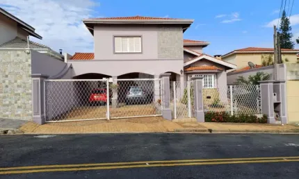 Casa com 5 quartos à venda no Jardim Itaperi, Atibaia , 343 m2 por R$ 1.850.000