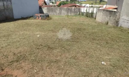 Terreno comercial à venda no Jardim das Cerejeiras, Atibaia  por R$ 385.000