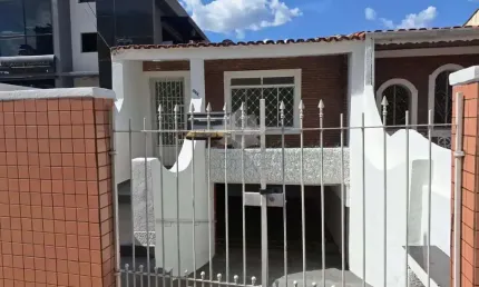 Casa com 3 quartos para alugar no Centro, Atibaia , 120 m2 por R$ 3.600