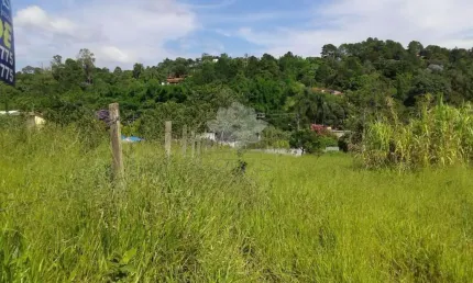 Terreno à venda no Jardim Estância Brasil, Atibaia  por R$ 500.000